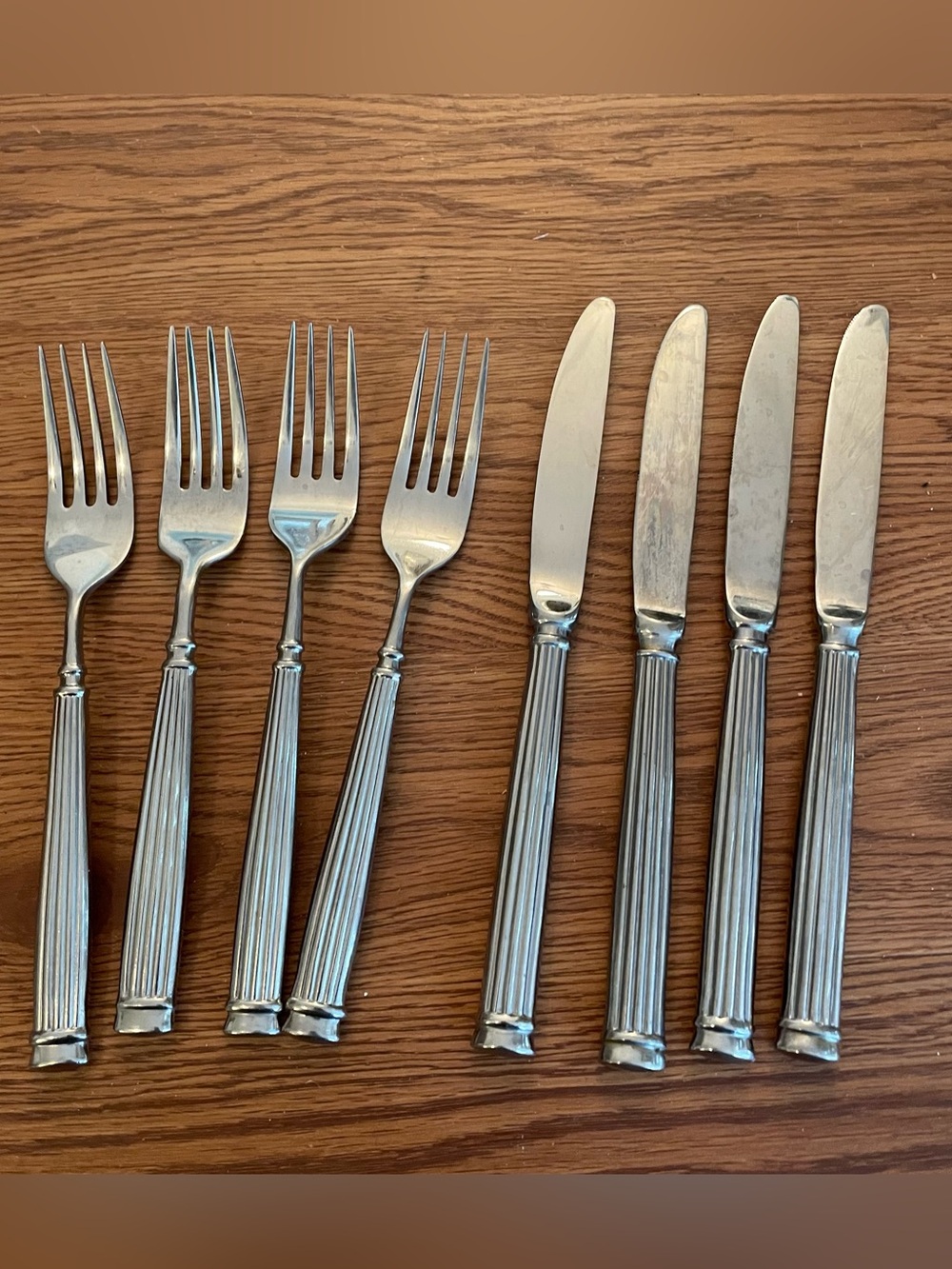 Hampton Silversmiths Avignon2 Stainless Flatware 4 Dinner Forks 4 Dinner Knives